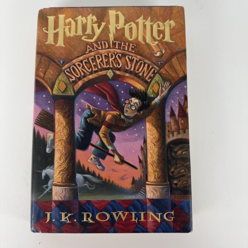 Harry Potter and The Sorcerer's Stone First Edition 1998 HardCover w/dust jacket
